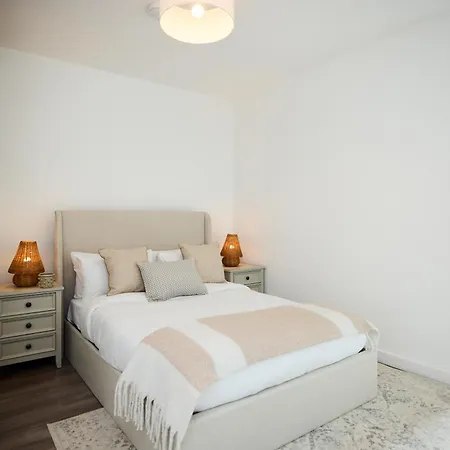 The Tottenham Escape - Lovely 2Bdr Flat With Balcony London Exterior photo
