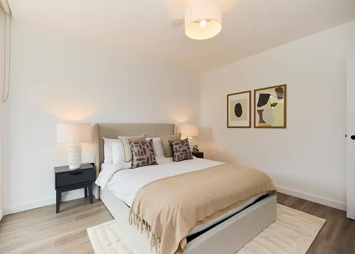 The Tottenham Escape - Lovely 2Bdr Flat With Balcony